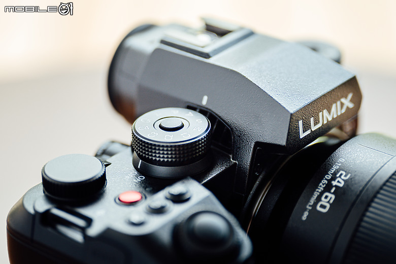 Panasonic Lumix S1M2 / S1M2E 評測報告｜影像核心大躍進、挑戰 70fps 連拍極限！