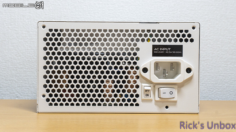 【開箱】大飛主流規格平價電源 | darkFlash PMT 750W WHITE