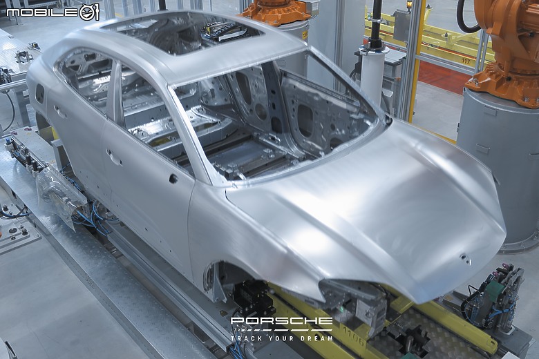 【開箱】Porsche Macan 4｜從訂車到交車流程、選配與隔熱紙分享