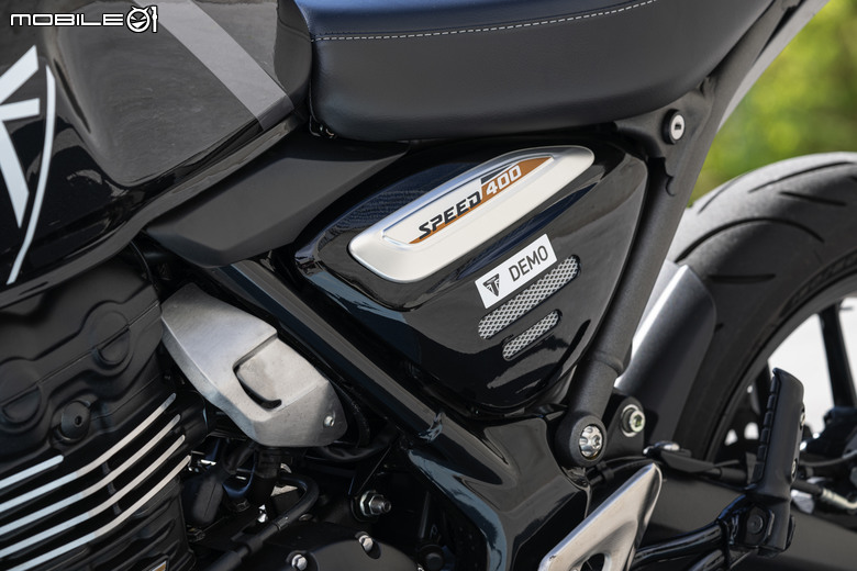 Triumph Speed400 試駕報告 | 動力飽滿、輕巧無壓力的日常坐騎！