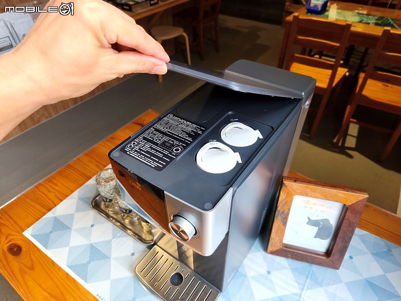 「冰河機」純真冰爽的5℃ 冰水｜OASIS 極沁冰溫瞬熱 RO 濾淨飲水機 (IF-301A)