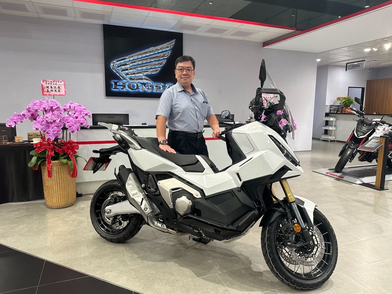 喜迎2025 X-ADV