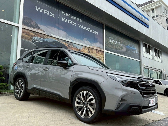六代森一桶油凸全台灣集滿最多Subaru展間,就我們這車吧?