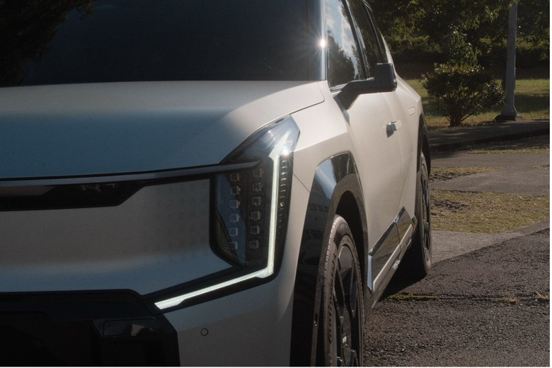 點我看大圖 【車主心得】Kia EV9 實駕半年,300萬買韓國電動SUV的我們,後悔了嗎?