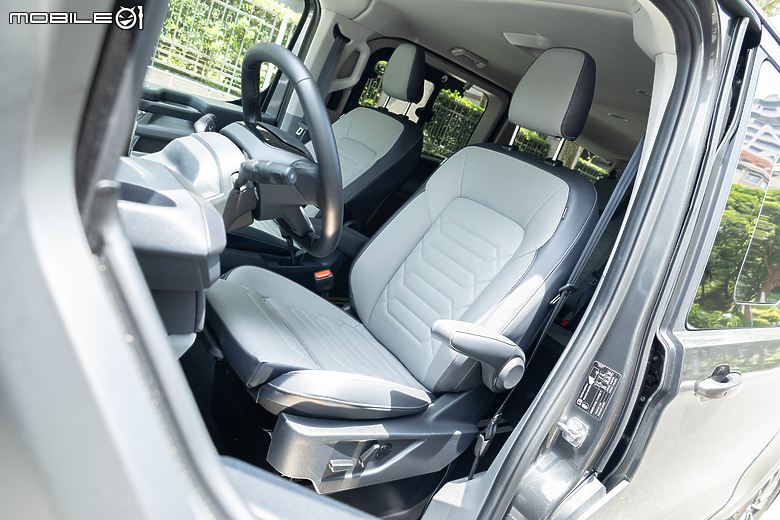 Ford Tourneo Custom 福特旅行家長途試駕｜化身包車司機，來場一日南投小旅行！