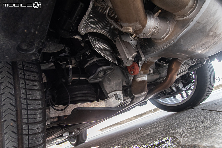 Range Rover Sport SV 大鵬灣賽道試駕｜不只上得了林道，現在更下得了賽道！