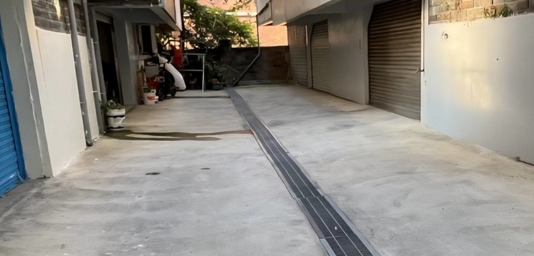 <請益>舊式透天,車道停車或堆雜物問題