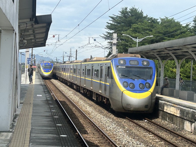 騎遊台灣「最冷清的車站」-石 榴