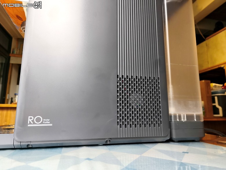 「冰河機」純真冰爽的5℃ 冰水｜OASIS 極沁冰溫瞬熱 RO 濾淨飲水機 (IF-301A)