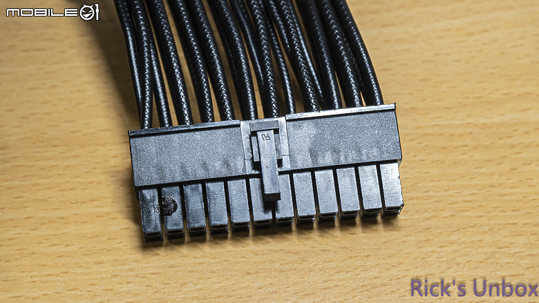 【開箱】海盜船旗艦白金電源升級 | CORSAIR HX1200i PLATINUM