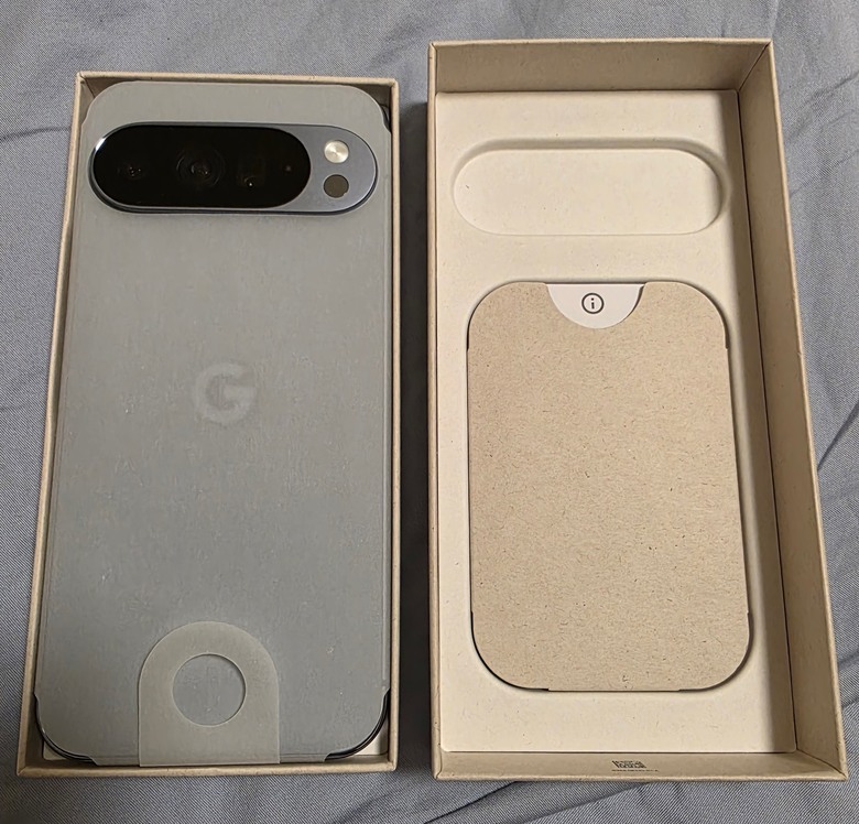 Pixel 10 Pro XL 月岩灰開箱