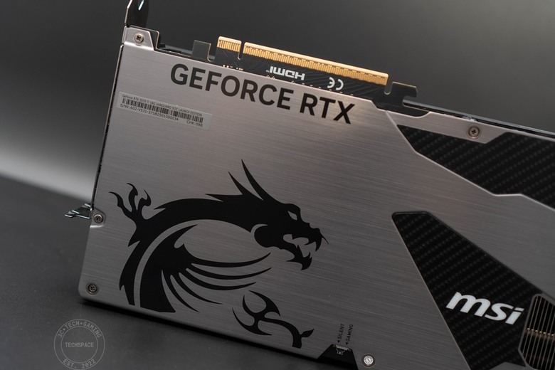 MSI GeForce RTX 5070 Ti 16G VANGUARD SOC 顯示卡開箱評測 | 太空船強大渦輪靈感設計、碳纖維裝飾未來感十足