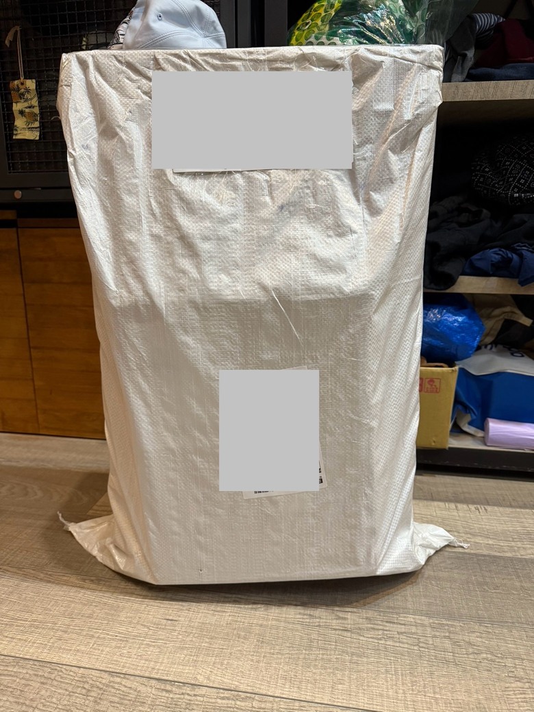 「開箱」Thom Browne 踝靴 & 四條槓毛衣 & VERSACE 帽子