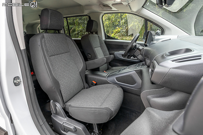 Opel Combo Life Premium 試駕｜挾德藝美學登台參戰，啟七座 MPV 瑜亮之爭！