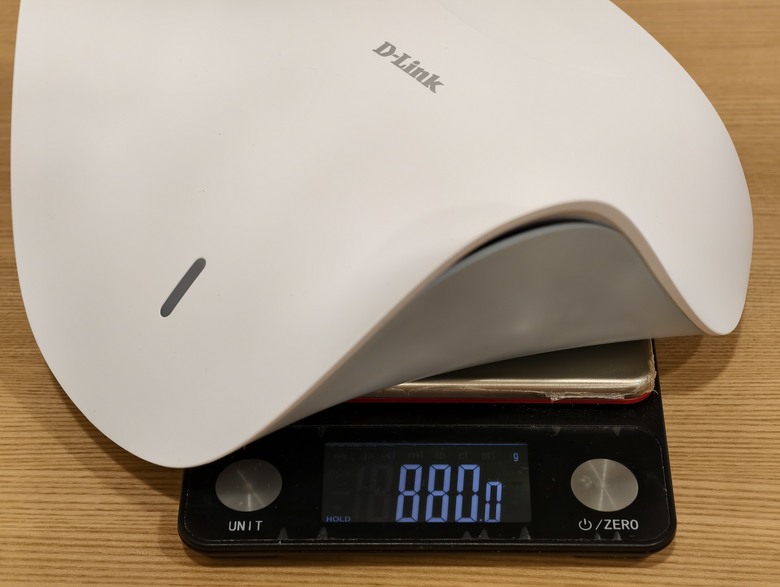 超美型Wi-Fi 7無線路由器，D-Link M95 AQUILA PRO AI開箱試用