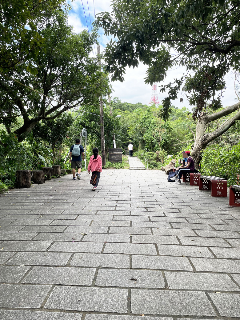 劍潭山親山步道 | 隱身在喧鬧繁華之中的一抹幽靜