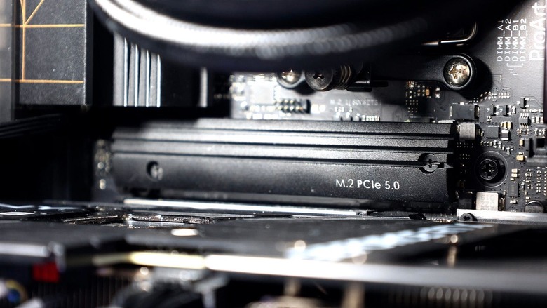 WD_BLACK 首款 PCIe Gen5 SSD，旗艦 SN8100 效能實測
