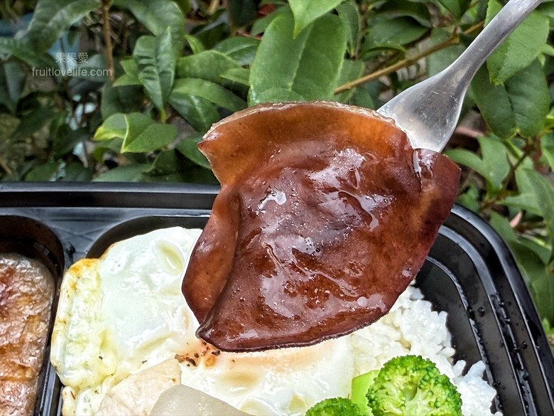 創意燴飯餐盒,舒肥肉品+獨家七種自製醬料,健康美味外帶外送新選擇!