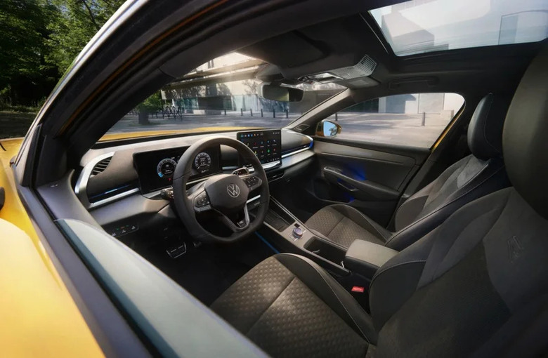 油車仍是現階段的銷售寄託!Volkswagen推出第二代 T-Roc,以科技質感為改款優先!