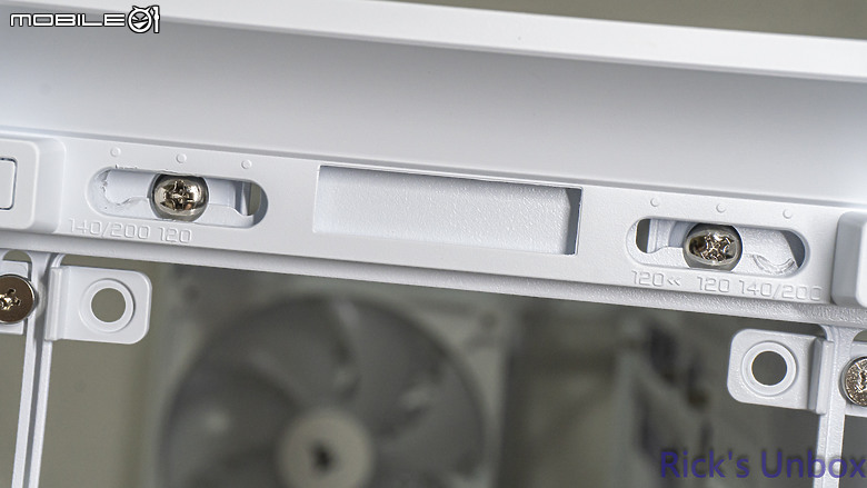 【開箱】高模組化頂級中塔機殼 | CORSAIR FRAME 5000D RS ARGB WHITE