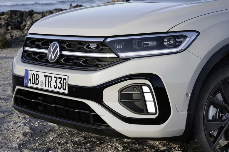 大改款Volkswagen T-Roc預告慕尼黑車展登場！油電動力將首度推出