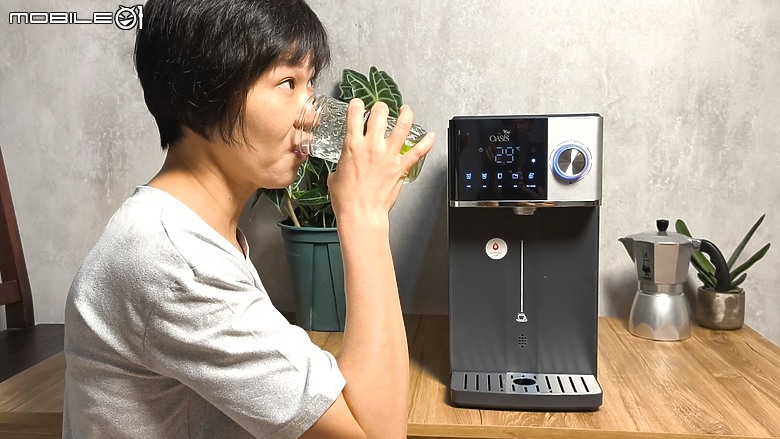「冰河機」純真冰爽的5℃ 冰水｜OASIS 極沁冰溫瞬熱 RO 濾淨飲水機 (IF-301A)