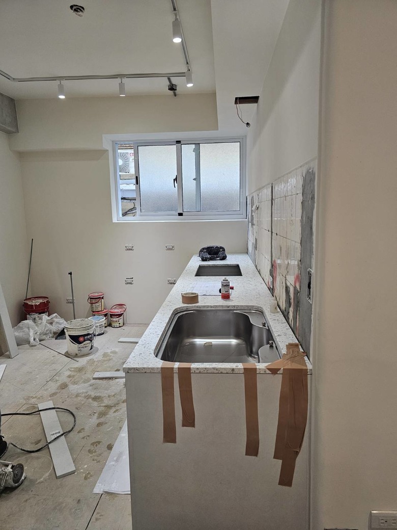 開箱文---清透明亮的40年老公寓翻新-重軟裝輕硬裝(08.05更新到廚具安裝完成)