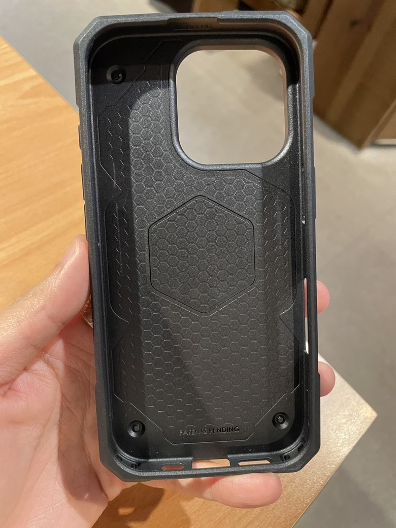 頂規防摔手機殼評比(Casetify、犀牛盾、Devilcase、UAG)