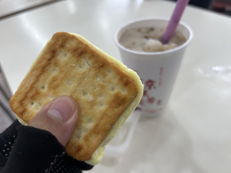 騎遊台灣「最冷清的車站」-石 榴
