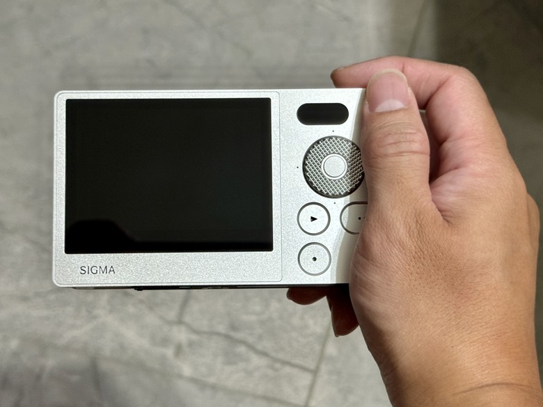 Sigma BF 銀色微開箱-目前最好的組合