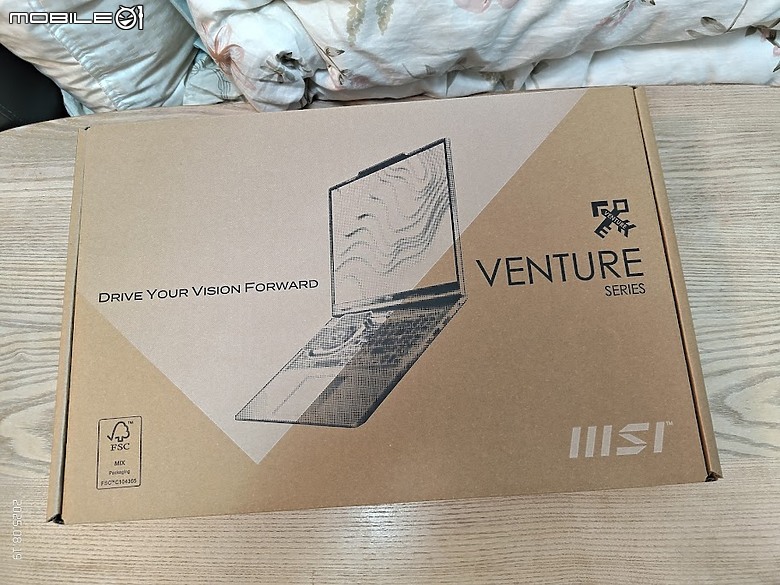 [不專業開箱] MSI VenturePro 16 A2RWFG-022TW ( Core 7 / RTX 5060 ) 追劇電競筆電?
