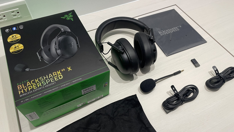 【阿洪開箱中】Razer 雷蛇 黑鯊 Blackshark V3X Hyperspeed 電競耳麥 戴三小時不悶、PS5+iPad+筆電全都通!三模連線軟硬體全面實測(圖多)