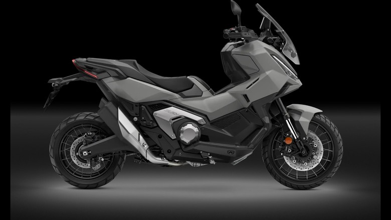 【海外快訊】2026 Honda X-ADV正式發表，Special Edition 經典冒險三色塗裝登場。
