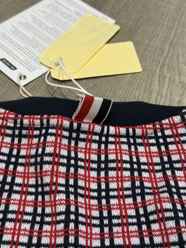 「開箱」Thom Browne 踝靴 & 四條槓毛衣 & VERSACE 帽子