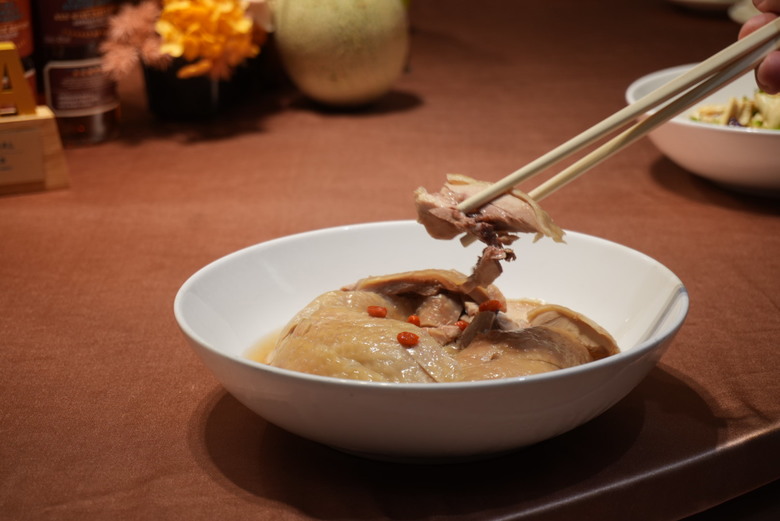 點我看大圖 塔木嶺餐酒會:極品軒的每一道菜都想搭一杯
