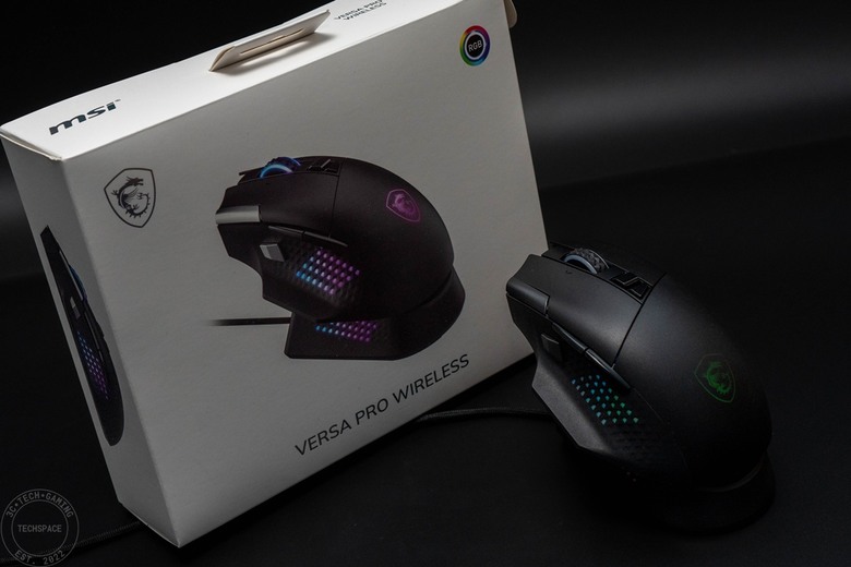 MSI VERSA PRO WIRELESS 無線電競滑鼠開箱評測 | 搭載 PixArt PAW-3395 光學感測器、三模輸出、具備 MOUSE DOCK PRO 磁性充電座