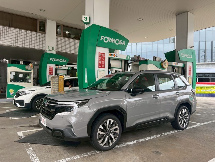 六代森一桶油凸全台灣集滿最多Subaru展間,就我們這車吧?