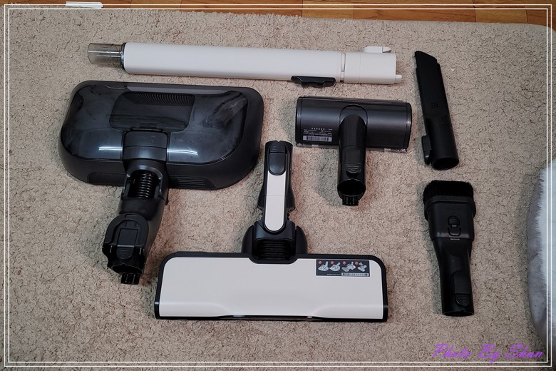 暑假家庭好幫手-LG A9X-Steam 乾濕全能無線吸塵器-All in one一台搞定吸塵、拖地再加自動集塵,真是好神器!!