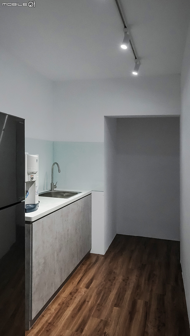 【開箱】高雄老屋翻新 讓工作效率翻倍★室內明亮溫馨
