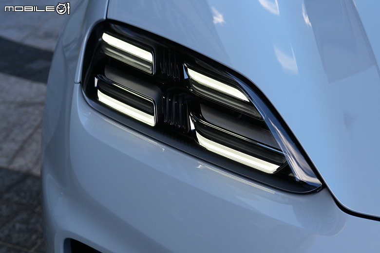點我看大圖 【開箱】Porsche Macan 4|從訂車到交車流程、選配與隔熱紙分享