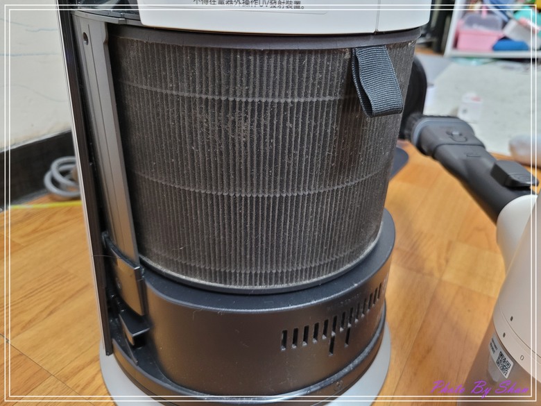 暑假家庭好幫手-LG A9X-Steam 乾濕全能無線吸塵器-All in one一台搞定吸塵、拖地再加自動集塵,真是好神器!!