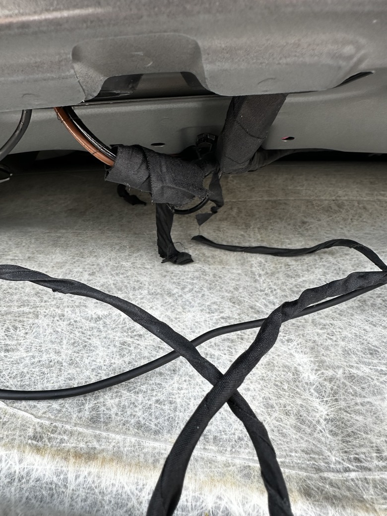 DIY F60 加裝原廠DWA防盜報警系統