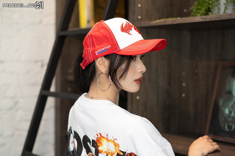 《拳皇 '98 UM》x WOODSTUCK 聯名服飾第二彈｜再戰經典、燃起街頭！