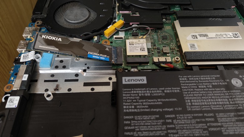 聯想 Lenovo IdeaPad Gaming 3 如何升級 RAM 和 M.2 2280/2242 NVMe SSD