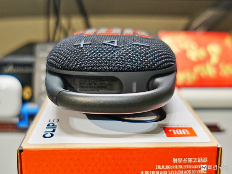 【盲狙先生傳98】JBL CLIP 5 加入好市多專賣！ | 可攜式防水藍牙喇叭再進化！機身更堅固、音質更清晰、推力更強、支援App設定！