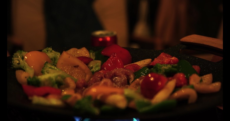 點我看大圖 木三島的三天兩夜|在水域環繞的度假村裡,與火光相伴的夜