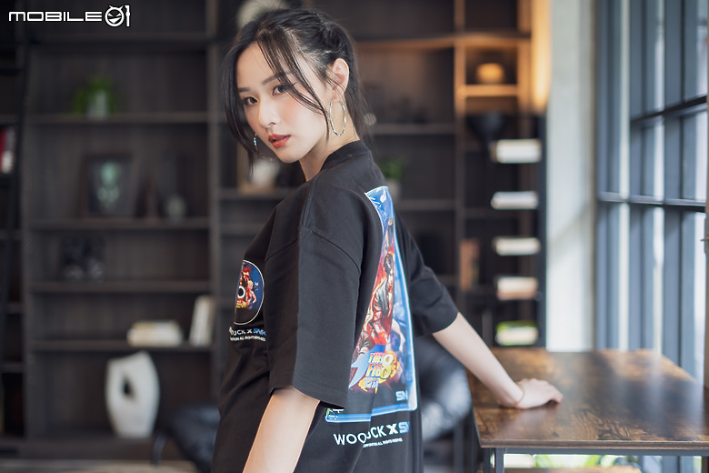 《拳皇 '98 UM》x WOODSTUCK 聯名服飾第二彈|再戰經典、燃起街頭!