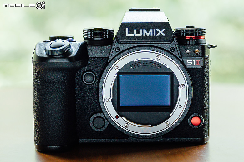 Panasonic Lumix S1M2 / S1M2E 評測報告|影像核心大躍進、挑戰 70fps 連拍極限!