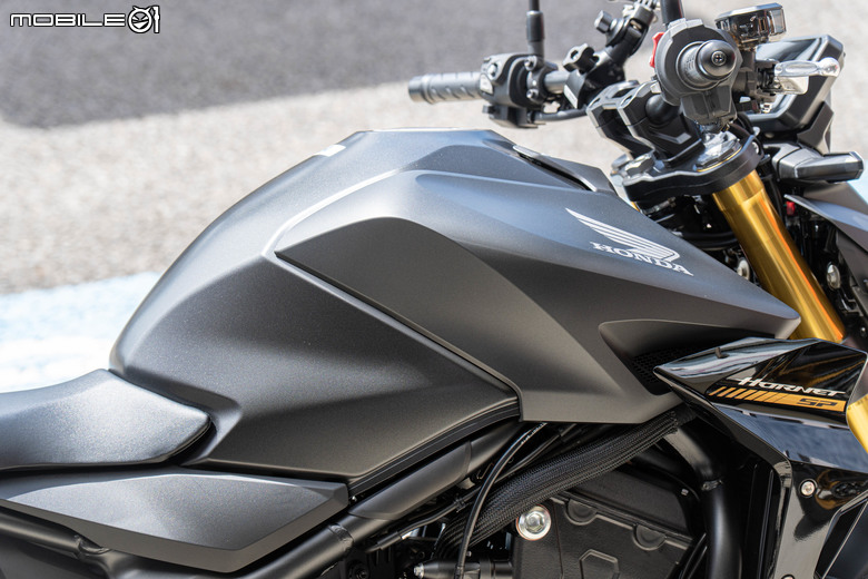 Honda CB1000 Hornet SP賽道試駕｜黑金配色低調奢華，Öhlins懸吊加持