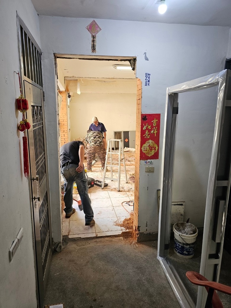 開箱文---清透明亮的40年老公寓翻新-重軟裝輕硬裝(08.05更新到廚具安裝完成)